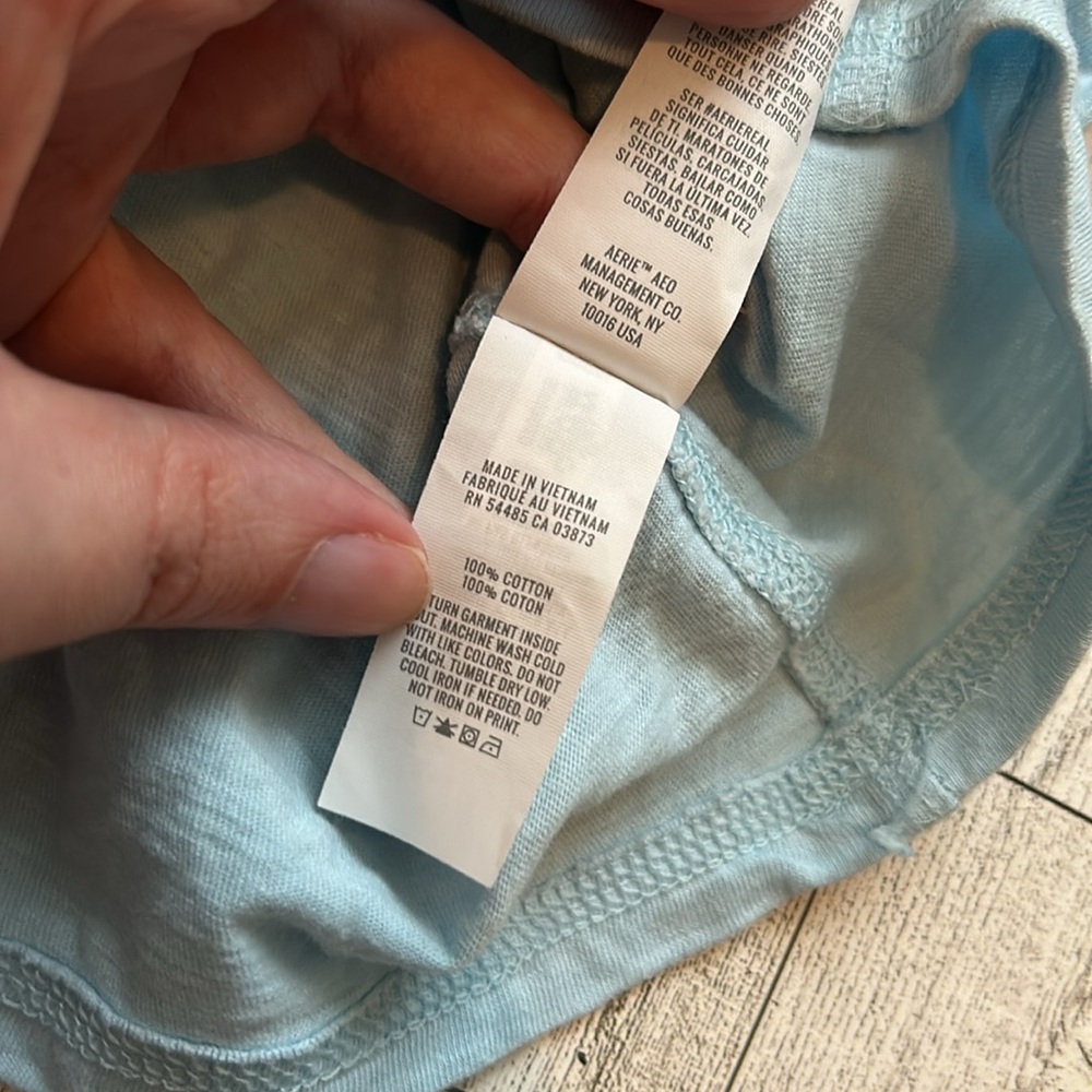 Aerie Gray Graphic Tee - Short Sleeve - Picture 4 of 5
